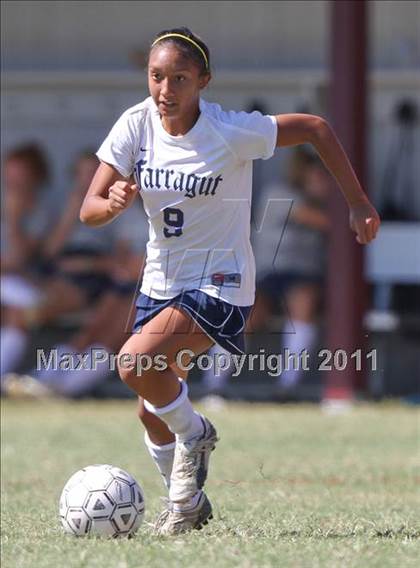 Thumbnail 2 in Farragut vs. Germantown (Bearden Invitational) photogallery.