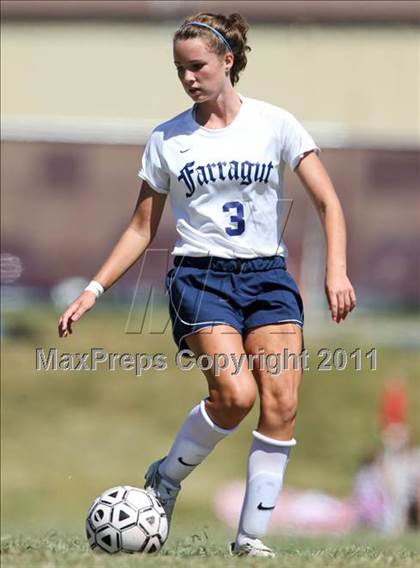 Thumbnail 2 in Farragut vs. Germantown (Bearden Invitational) photogallery.