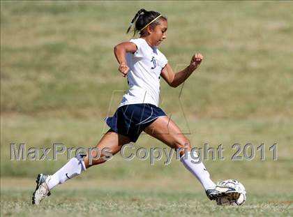 Thumbnail 1 in Farragut vs. Germantown (Bearden Invitational) photogallery.