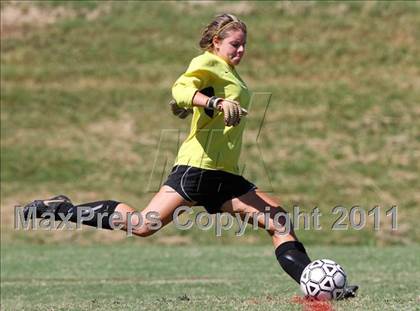 Thumbnail 3 in Farragut vs. Germantown (Bearden Invitational) photogallery.