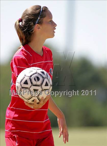 Thumbnail 3 in Farragut vs. Germantown (Bearden Invitational) photogallery.