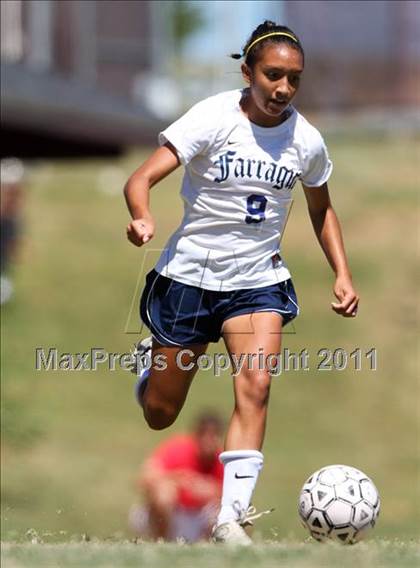 Thumbnail 2 in Farragut vs. Germantown (Bearden Invitational) photogallery.