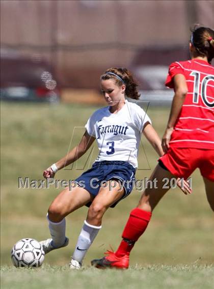 Thumbnail 2 in Farragut vs. Germantown (Bearden Invitational) photogallery.