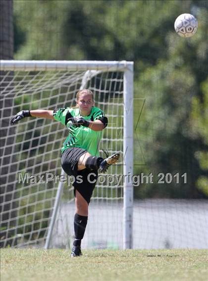 Thumbnail 3 in Farragut vs. Germantown (Bearden Invitational) photogallery.