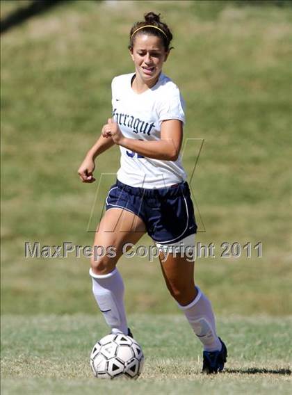 Thumbnail 2 in Farragut vs. Germantown (Bearden Invitational) photogallery.