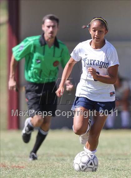 Thumbnail 3 in Farragut vs. Germantown (Bearden Invitational) photogallery.