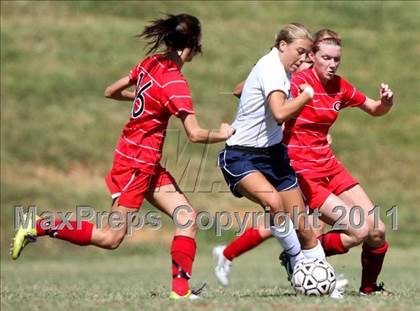 Thumbnail 2 in Farragut vs. Germantown (Bearden Invitational) photogallery.