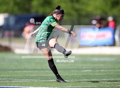 Thumbnail 1 in Carroll vs. Tompkins (UIL 6A Final) photogallery.