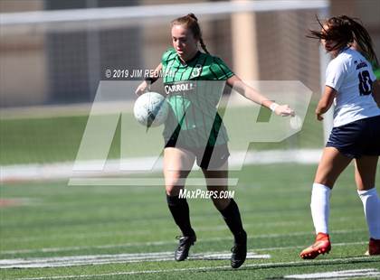Thumbnail 3 in Carroll vs. Tompkins (UIL 6A Final) photogallery.
