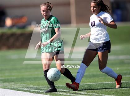 Thumbnail 3 in Carroll vs. Tompkins (UIL 6A Final) photogallery.