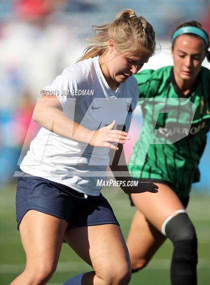 Thumbnail 3 in Carroll vs. Tompkins (UIL 6A Final) photogallery.