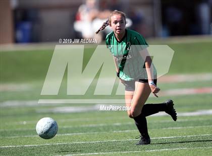 Thumbnail 1 in Carroll vs. Tompkins (UIL 6A Final) photogallery.