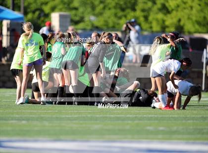 Thumbnail 1 in Carroll vs. Tompkins (UIL 6A Final) photogallery.