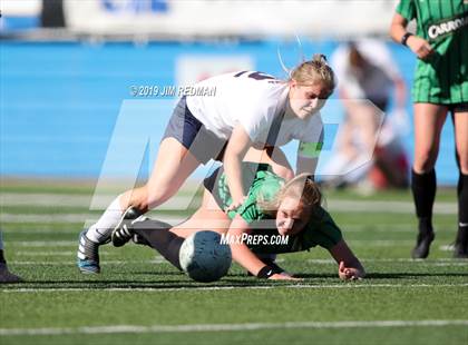 Thumbnail 2 in Carroll vs. Tompkins (UIL 6A Final) photogallery.