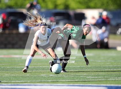 Thumbnail 1 in Carroll vs. Tompkins (UIL 6A Final) photogallery.