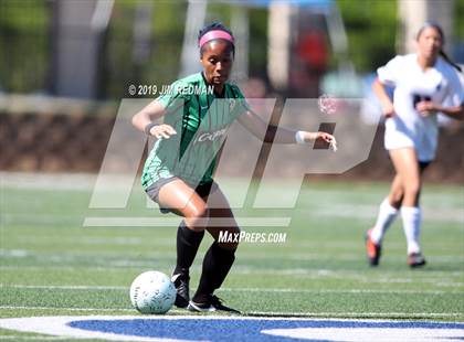 Thumbnail 1 in Carroll vs. Tompkins (UIL 6A Final) photogallery.