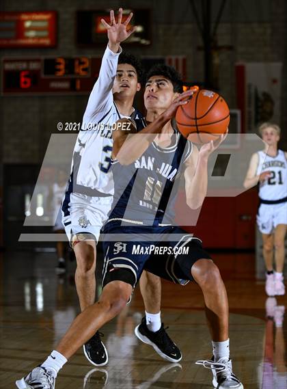 Thumbnail 2 in San Juan Hills vs. Dos Pueblos (Mater Dei Extravaganza) photogallery.