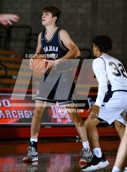 Thumbnail 2 in San Juan Hills vs. Dos Pueblos (Mater Dei Extravaganza) photogallery.