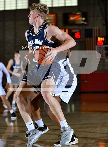 Thumbnail 2 in San Juan Hills vs. Dos Pueblos (Mater Dei Extravaganza) photogallery.