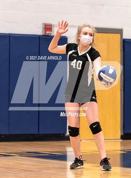 Thumbnail 2 in Wellesley @ Needham photogallery.