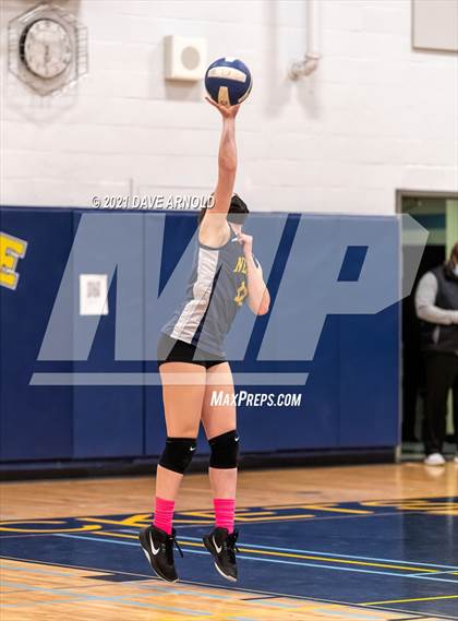 Thumbnail 2 in Wellesley @ Needham photogallery.