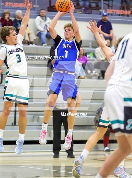 Thumbnail 3 in Farmington vs. Dixie (Falcon Classic) photogallery.