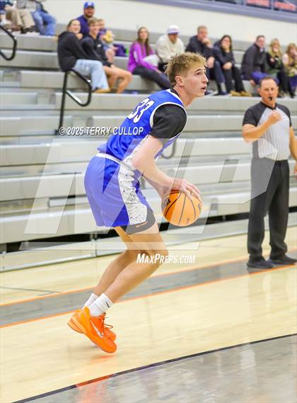 Thumbnail 1 in Farmington vs. Dixie (Falcon Classic) photogallery.