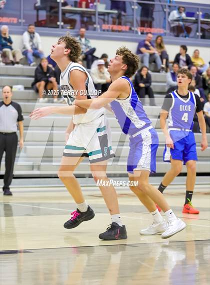 Thumbnail 1 in Farmington vs. Dixie (Falcon Classic) photogallery.