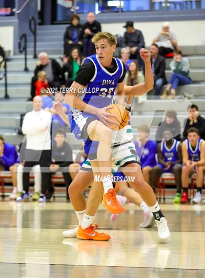 Thumbnail 2 in Farmington vs. Dixie (Falcon Classic) photogallery.