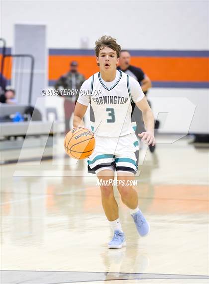 Thumbnail 3 in Farmington vs. Dixie (Falcon Classic) photogallery.