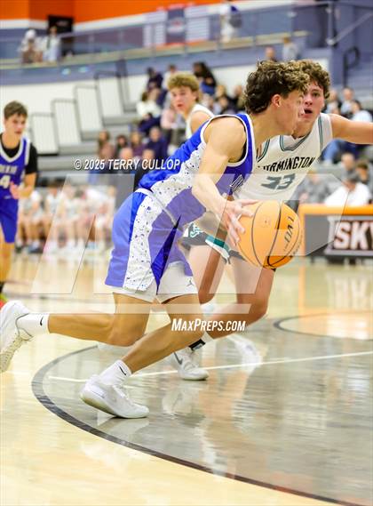 Thumbnail 3 in Farmington vs. Dixie (Falcon Classic) photogallery.