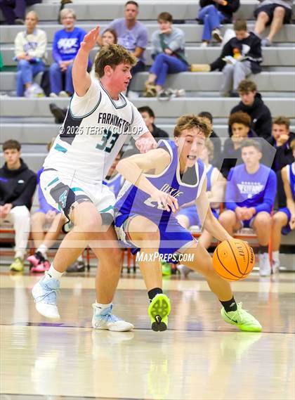 Thumbnail 3 in Farmington vs. Dixie (Falcon Classic) photogallery.