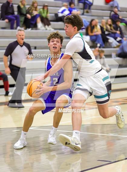 Thumbnail 3 in Farmington vs. Dixie (Falcon Classic) photogallery.