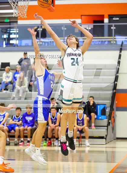 Thumbnail 3 in Farmington vs. Dixie (Falcon Classic) photogallery.