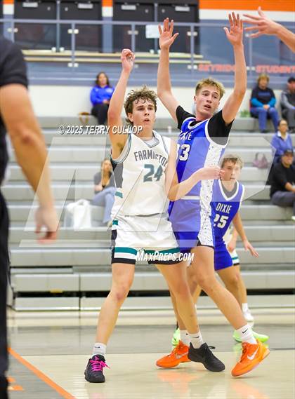 Thumbnail 1 in Farmington vs. Dixie (Falcon Classic) photogallery.