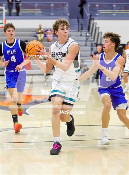 Thumbnail 3 in Farmington vs. Dixie (Falcon Classic) photogallery.