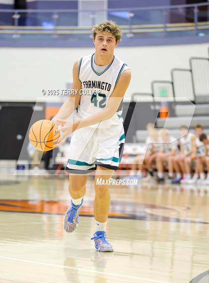 Thumbnail 1 in Farmington vs. Dixie (Falcon Classic) photogallery.