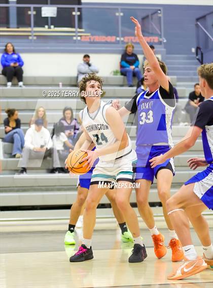 Thumbnail 2 in Farmington vs. Dixie (Falcon Classic) photogallery.