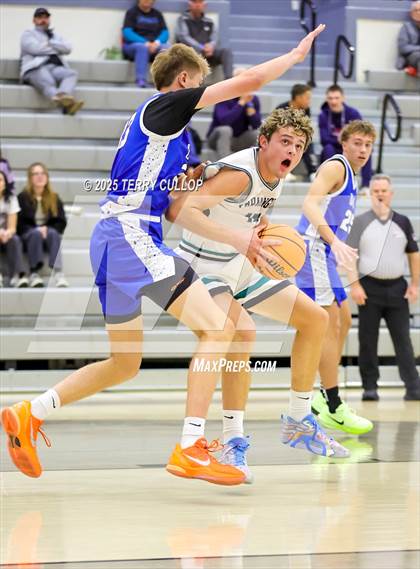 Thumbnail 3 in Farmington vs. Dixie (Falcon Classic) photogallery.