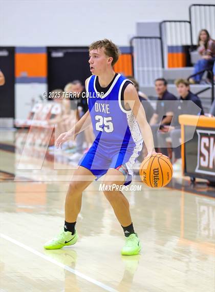 Thumbnail 1 in Farmington vs. Dixie (Falcon Classic) photogallery.