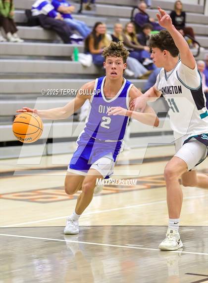 Thumbnail 1 in Farmington vs. Dixie (Falcon Classic) photogallery.