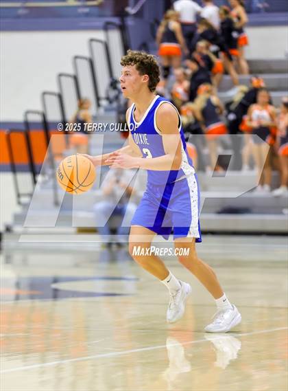 Thumbnail 3 in Farmington vs. Dixie (Falcon Classic) photogallery.