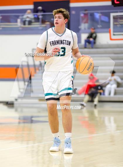 Thumbnail 3 in Farmington vs. Dixie (Falcon Classic) photogallery.