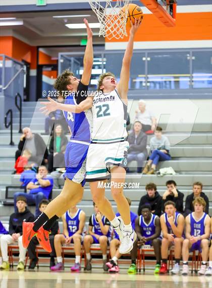 Thumbnail 2 in Farmington vs. Dixie (Falcon Classic) photogallery.