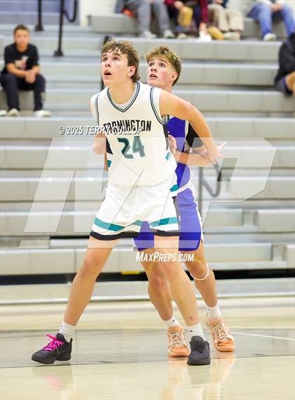 Thumbnail 2 in Farmington vs. Dixie (Falcon Classic) photogallery.