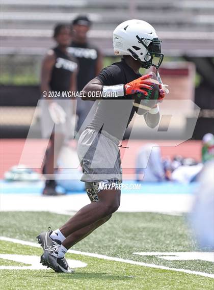 Thumbnail 3 in Plaquemine vs Zachary (7 on 7) photogallery.