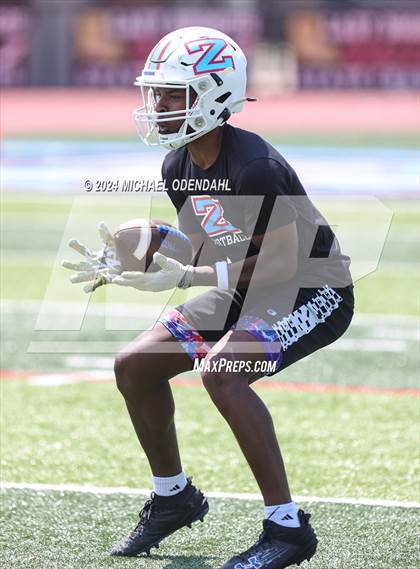 Thumbnail 1 in Plaquemine vs Zachary (7 on 7) photogallery.