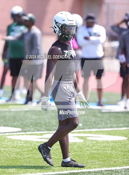 Thumbnail 2 in Plaquemine vs Zachary (7 on 7) photogallery.