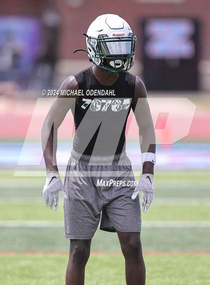 Thumbnail 3 in Plaquemine vs Zachary (7 on 7) photogallery.