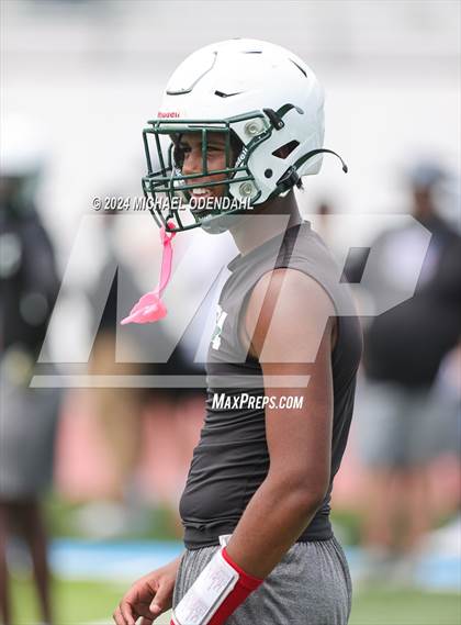 Thumbnail 2 in Plaquemine vs Zachary (7 on 7) photogallery.